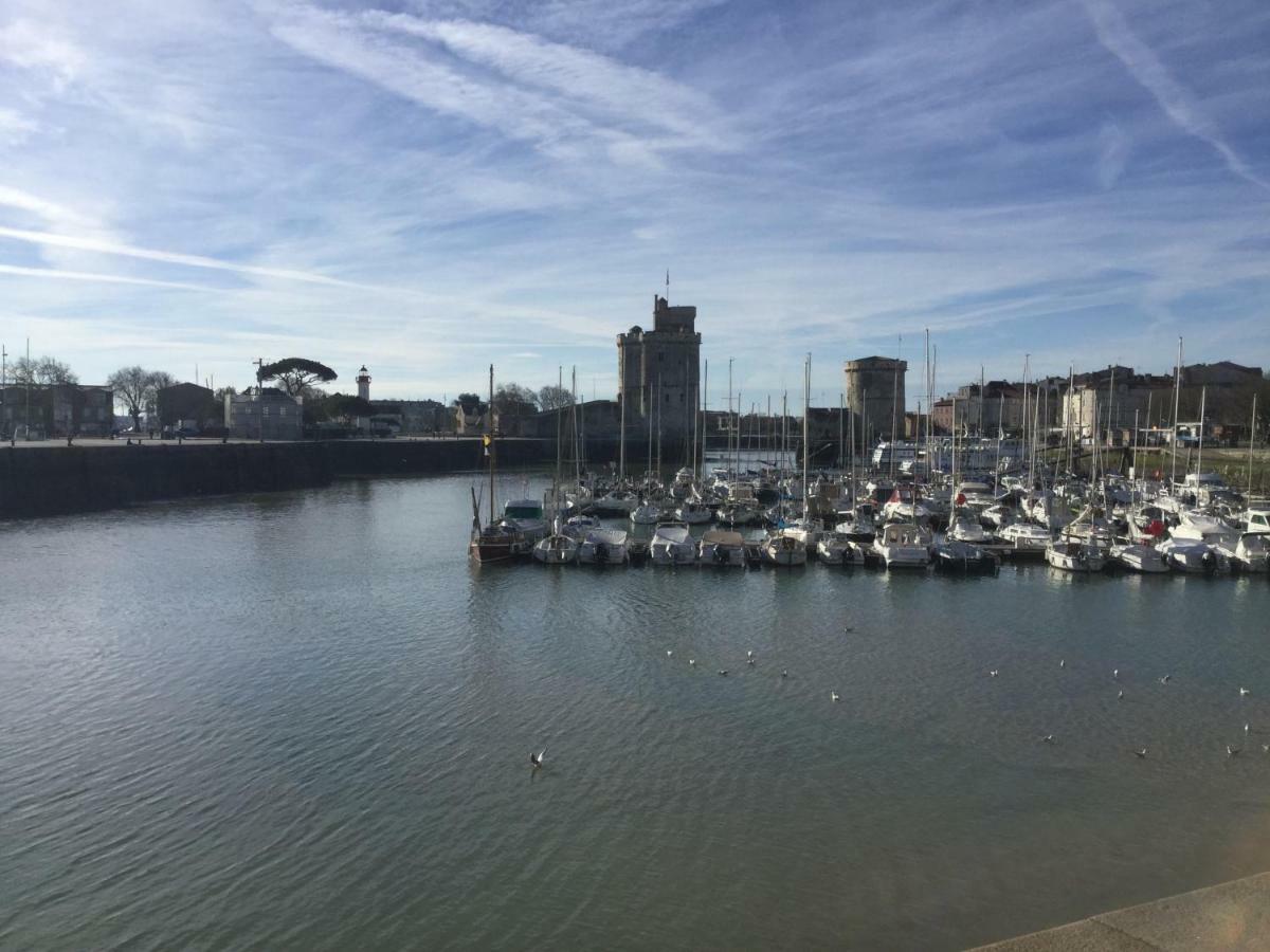 Appartement Centre Ville Pres Du Port Avec Parking Et Wifi 拉罗歇尔 外观 照片