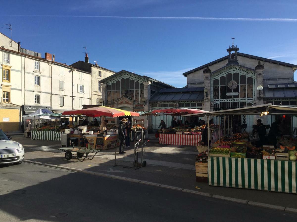 Appartement Centre Ville Pres Du Port Avec Parking Et Wifi 拉罗歇尔 外观 照片